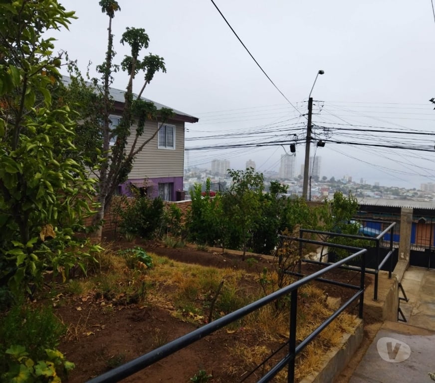Bienes Raices Valparaíso Valparaíso - Fotos de CASA EN CERRO ESPERANZA CON VISTA A LA BAHIA SOLO CONTADO