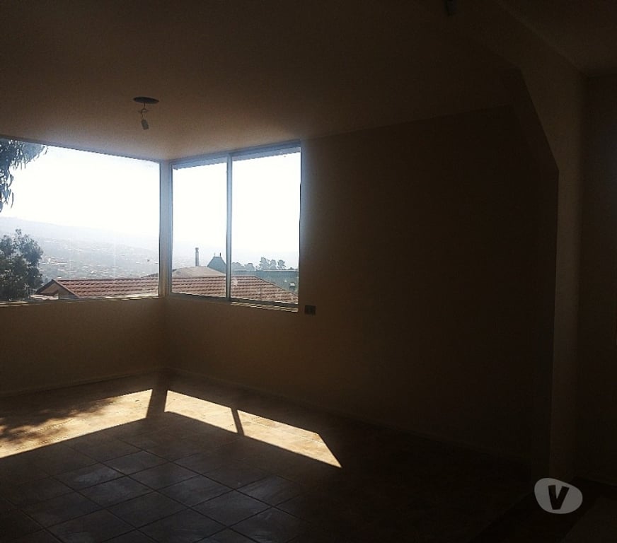 Bienes Raices Valparaíso Valparaíso - Fotos de CASA AMPLIA DOS PISOS SOLIDA VILLA RAPA NUI VALPARAISO