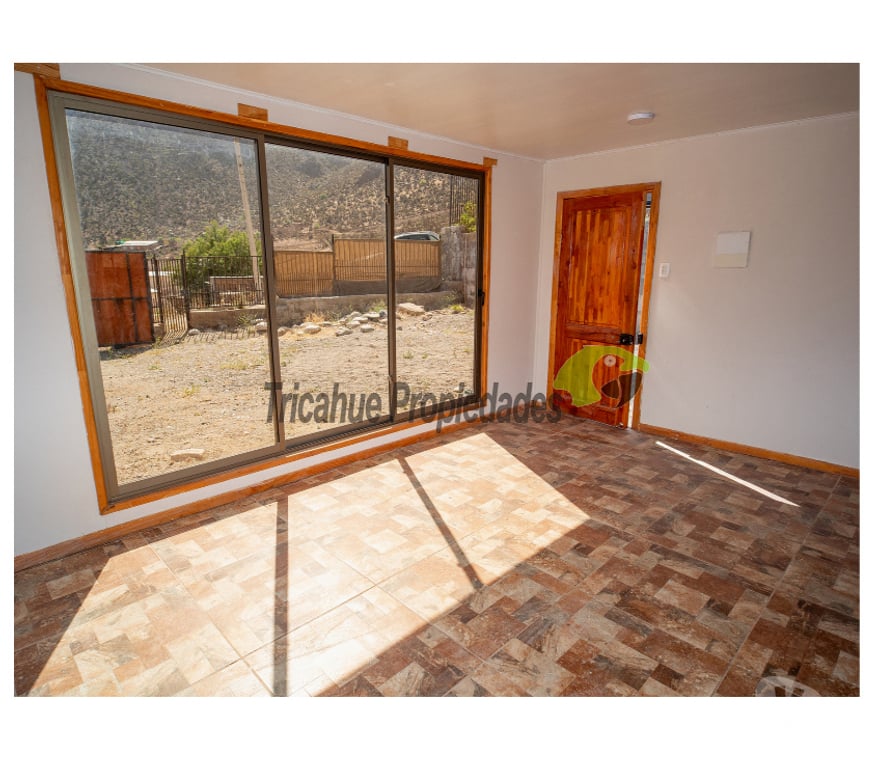 Bienes Raices Elqui Vicuña - Fotos de Sitio urbano con casa, electricidad y agua. Valle del Elqui