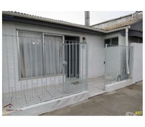 Se vende, casa de un piso en tradicional barrio.