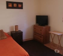 ARRIENDO PIEZA AMOBLADA