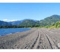 Se vende terreno con orilla de lago bahía Coique