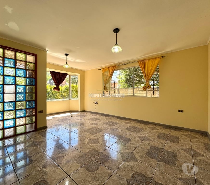 Bienes Raices Valparaíso Quilpué - Fotos de VENTA CASA DE DOS PISOS QUILPUE 3D 3B AMPLIOS PATIOS