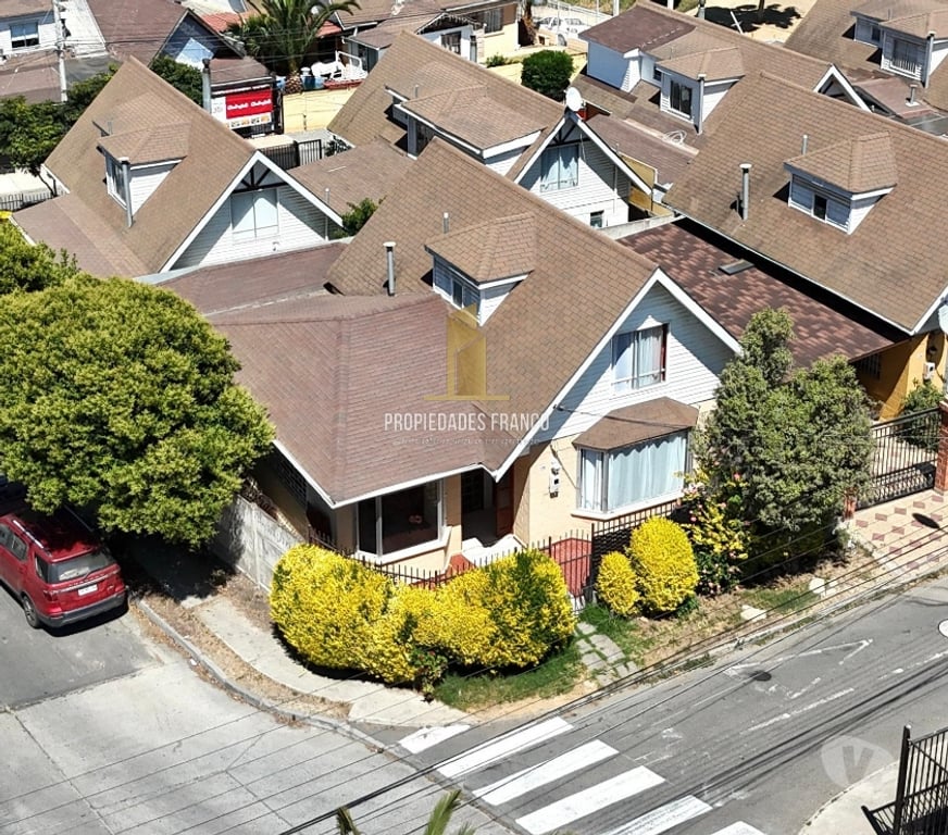 Bienes Raices Valparaíso Quilpué - Fotos de VENTA CASA DE DOS PISOS QUILPUE 3D 3B AMPLIOS PATIOS
