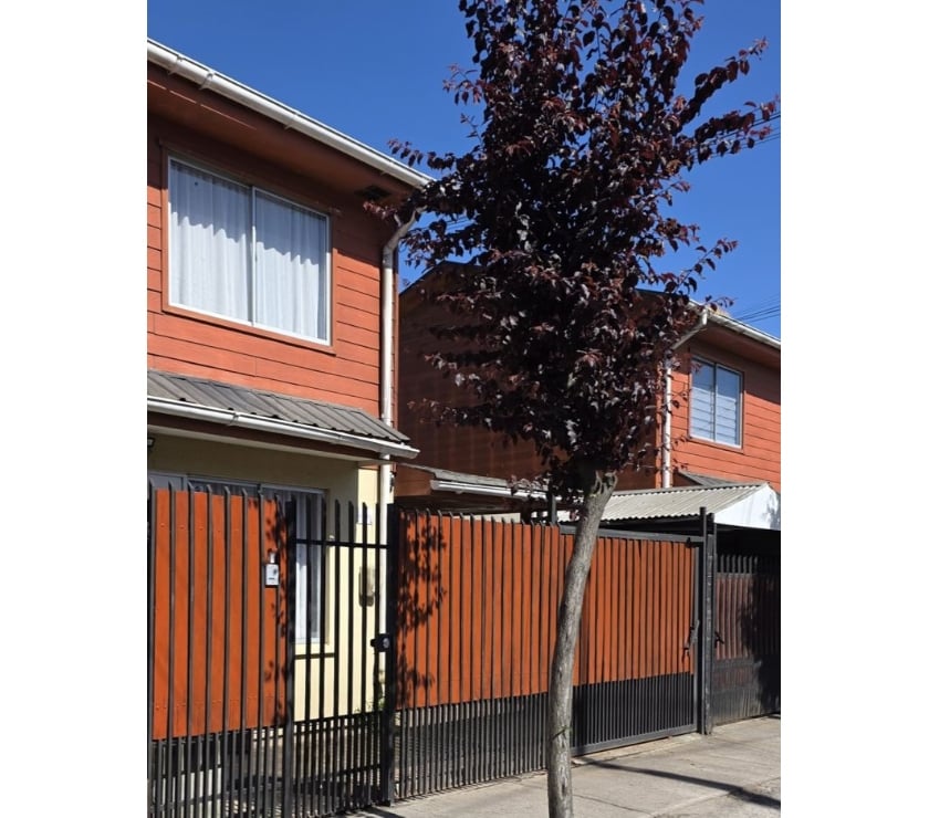 Casa 2 pisos excelente ubicacion la Floresta 4