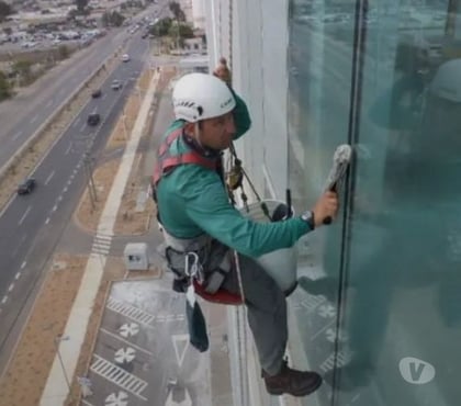 Otros Servicios La Serena Elqui - Fotos de Limpieza Vidrios en Altura