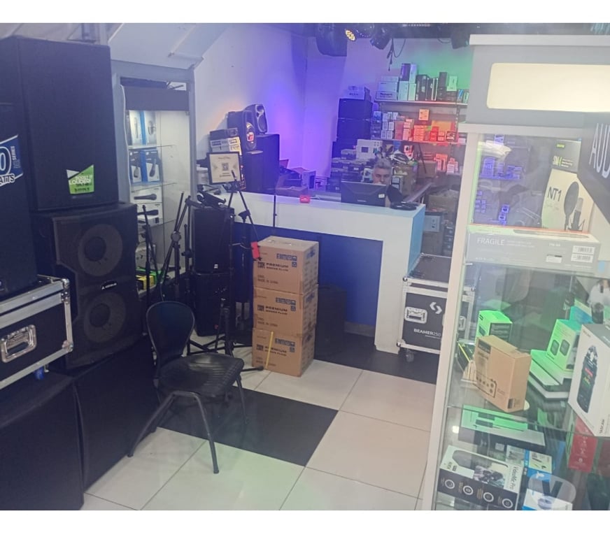 Locales Commerciales en Arriendo Valparaíso Viña del Mar - Fotos de LOCAL COMERCIAL EN VIÑA, CALLE VALPARAISO, INTERIOR GALERIA