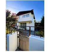 Casa en Pedro de Valdivia 4D2B3E, sector residencial.