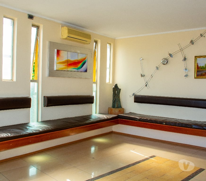 Arriendo oficinas Chacabuco Colina - Fotos de SE VENDE CENTRO MEDICO COLINA - SANTIAGO