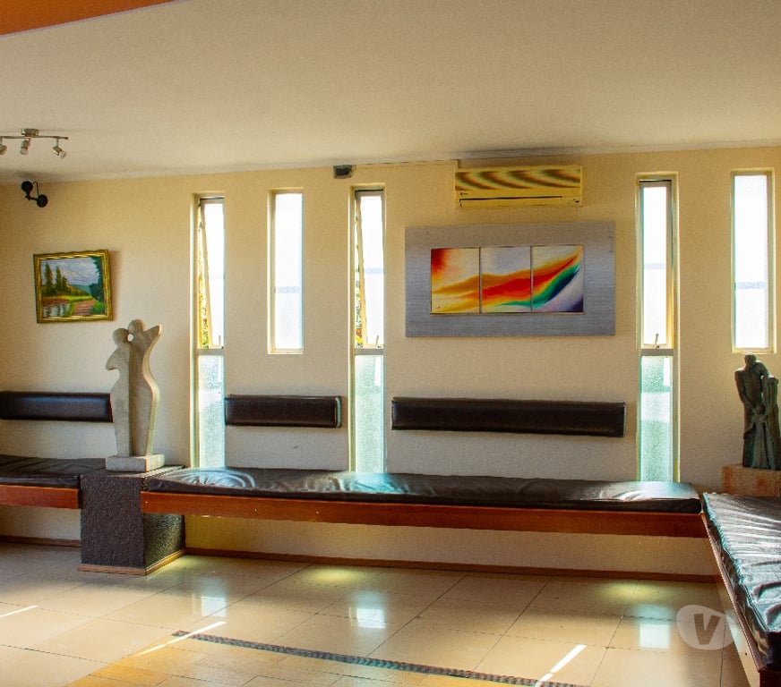 Arriendo oficinas Chacabuco Colina - Fotos de SE VENDE CENTRO MEDICO COLINA - SANTIAGO