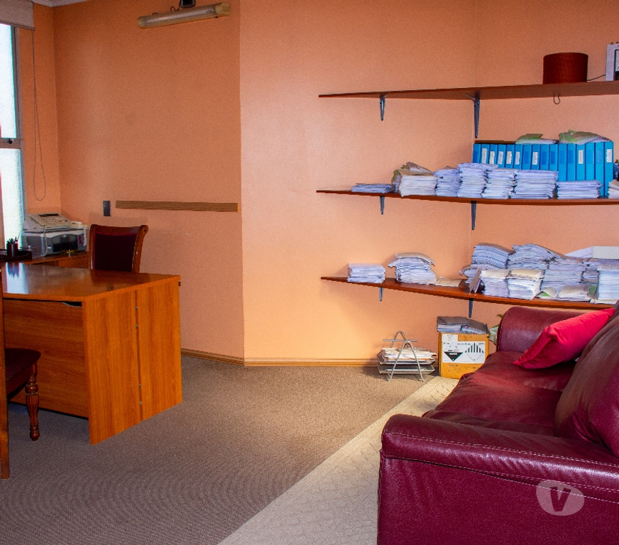 Arriendo oficinas Chacabuco Colina - Fotos de SE VENDE CENTRO MEDICO COLINA - SANTIAGO