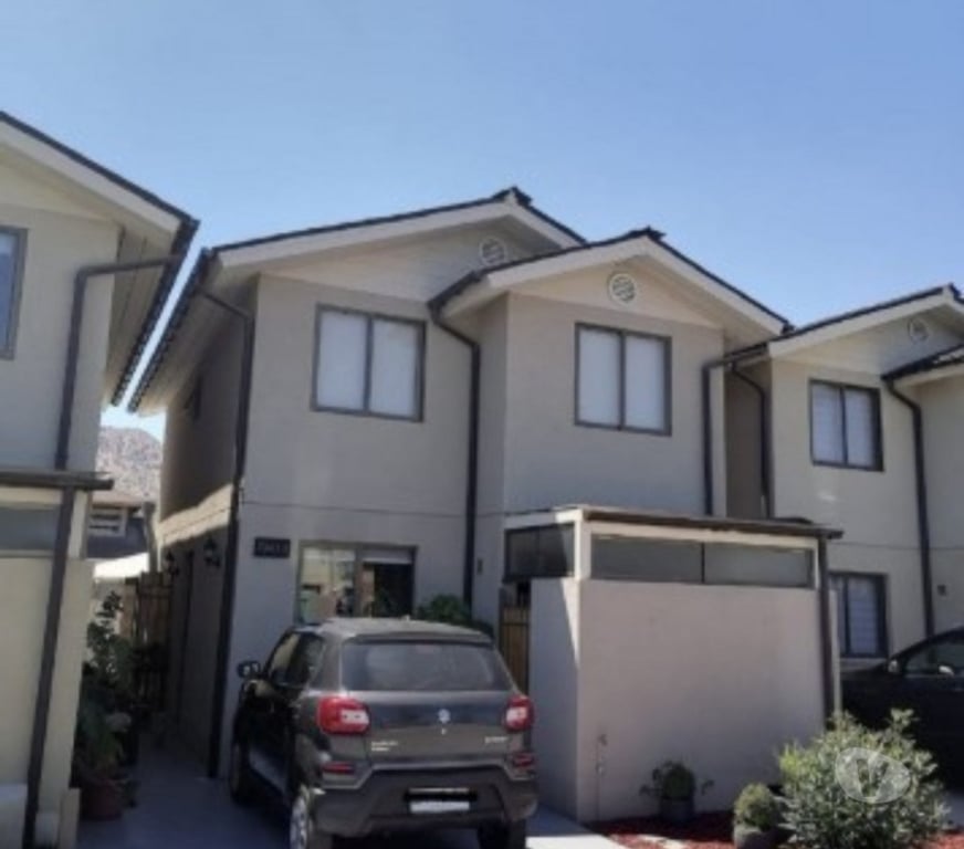 Bienes Raices Santiago Huechuraba - Fotos de Venta hermosa casa en condominio