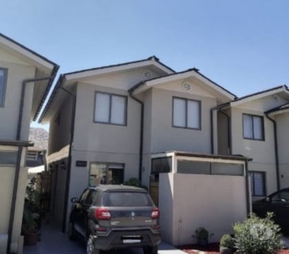 Inmobiliaria Huechuraba Santiago - Fotos de Venta hermosa casa en condominio