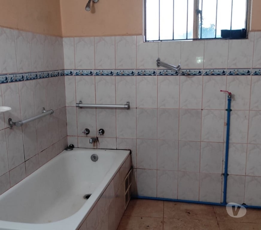 Bienes Raices Valparaíso Quilpué - Fotos de CASA AMPLIO TERRENO PARA REMODELAR