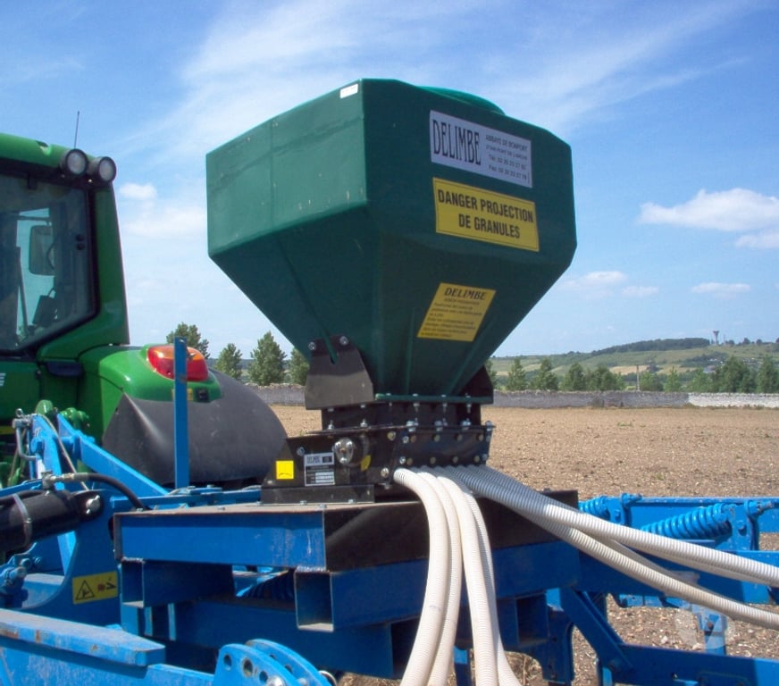 Fertilizadoras Usadas Llanquihue Los Muermos - Fotos de SEMILLERO Y MICROGRANULADOR T15
