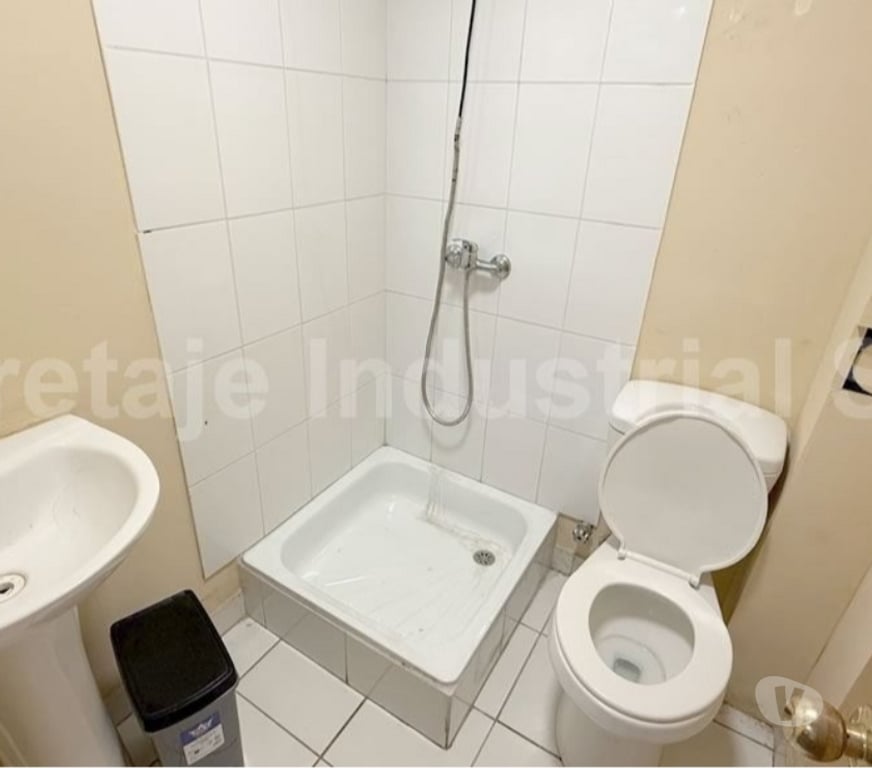 Arriendo bodegas Elqui Conquimbo - Fotos de Venta Galpón 3 Centro Industrial Los Talleres