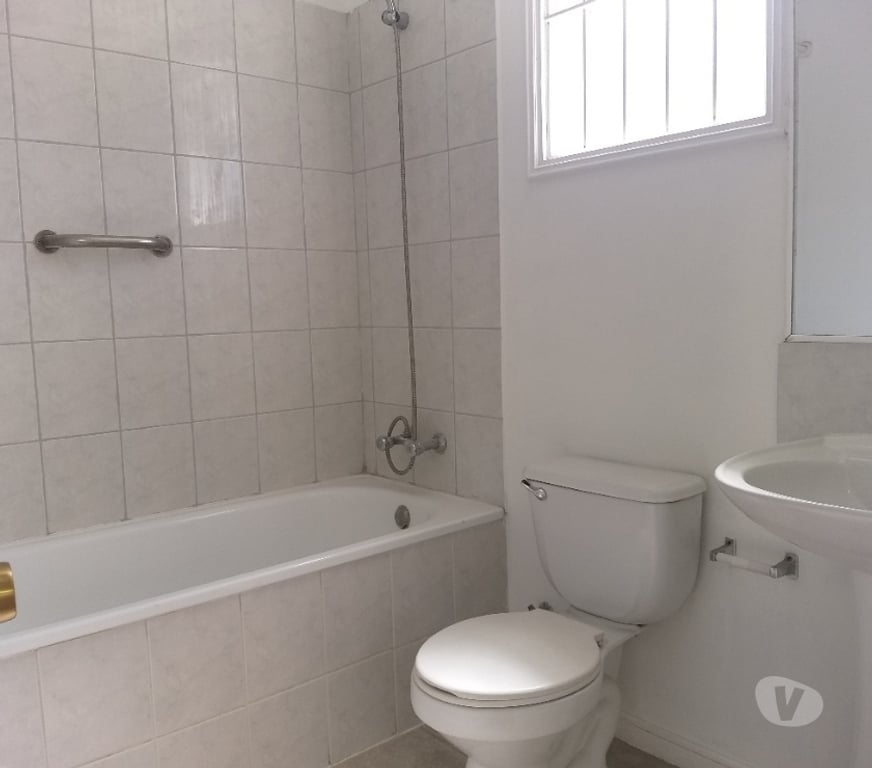 Bienes Raices Valparaíso Villa Alemana - Fotos de CASA DE DOS PISOS INDEPENDIENTE BARRIO NORTE