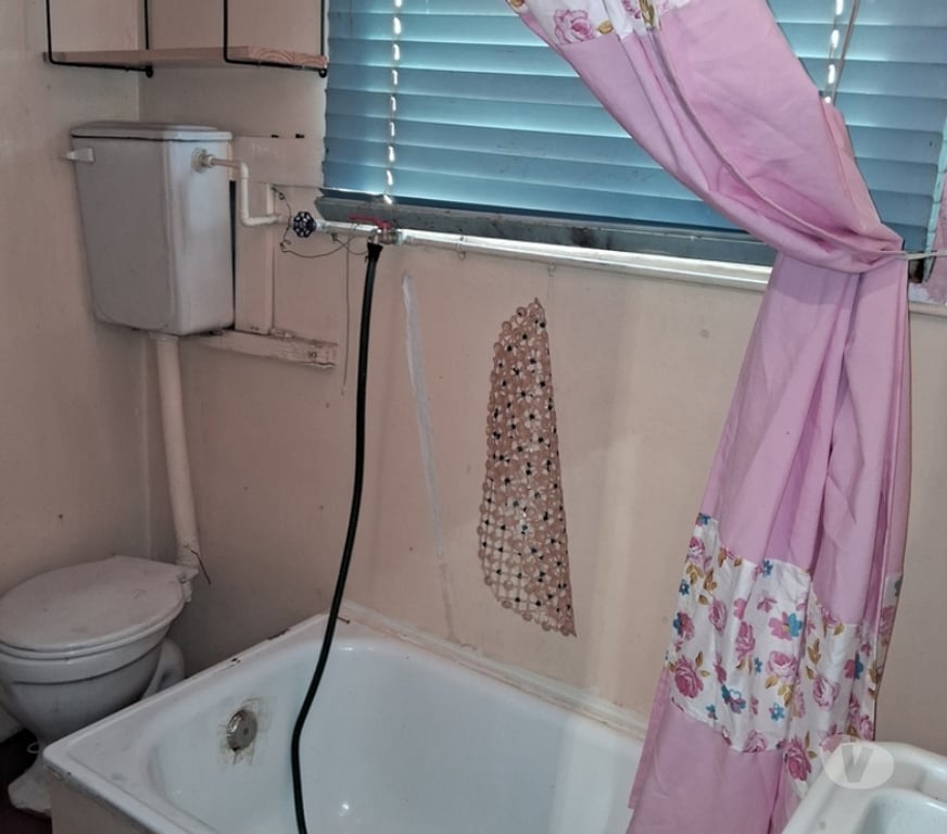 Arriendo de piezas Santiago La Florida - Fotos de PIEZA CHICA 2PISO AMOBLADA WC PRIVADO MALL VESPUCIO METRO