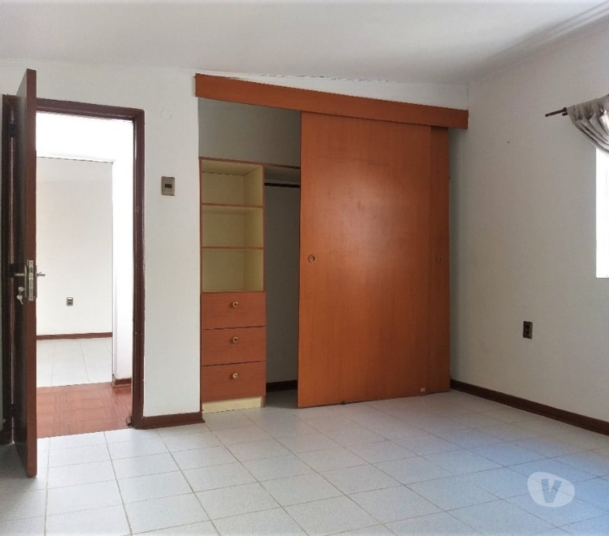 Bienes Raices Valparaíso Quilpué - Fotos de PROPIEDAD DE UN PISO RESIDENCIAL O COMERCIAL