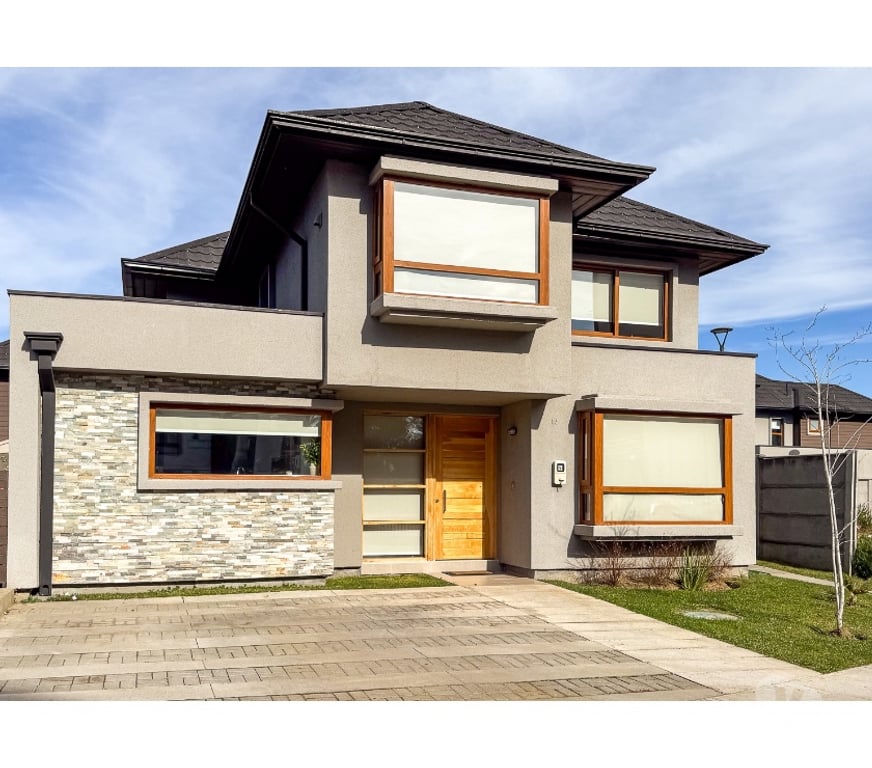 Arriendos Bío-Bío Los Ángeles - Fotos de Arriendo o venta de hermosa casa en exclusivo cond. privado