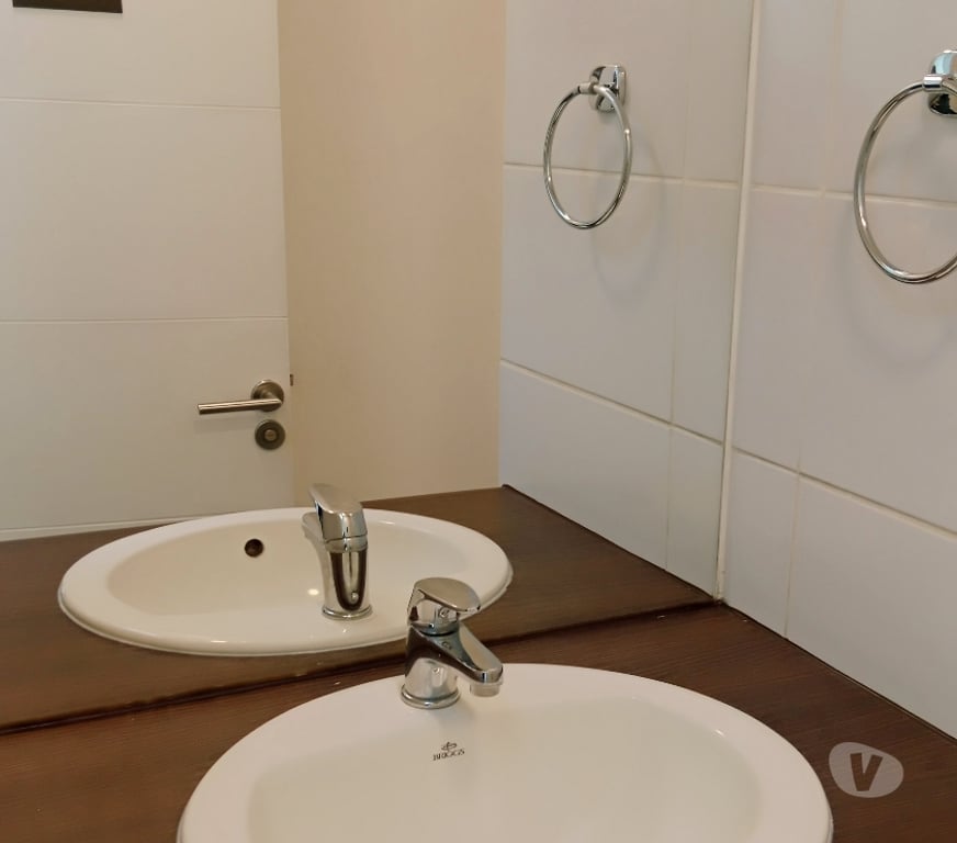 Arriendo oficinas Santiago Las Condes - Fotos de Vendo Oficina 3 privados+sala de reuniones Cerro El Plomo