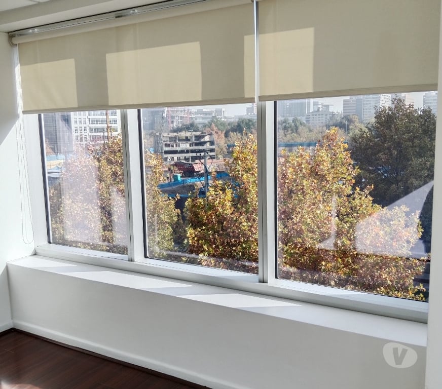 Arriendo oficinas Santiago Las Condes - Fotos de Vendo Oficina 3 privados+sala de reuniones Cerro El Plomo