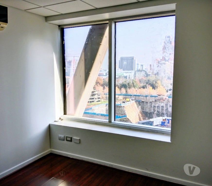 Arriendo oficinas Santiago Las Condes - Fotos de Oficina Vendo recepción 1 privado Nueva Las Condes