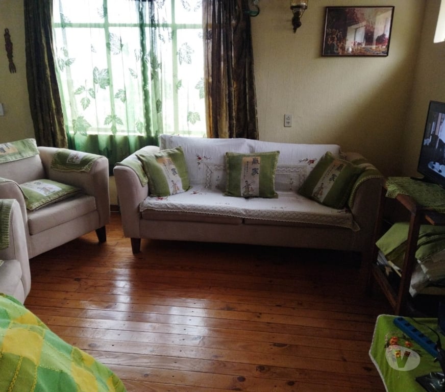 Bienes Raices Valparaíso Valparaíso - Fotos de CASA EN CERRO ESPERANZA CON VISTA A LA BAHIA SOLO CONTADO