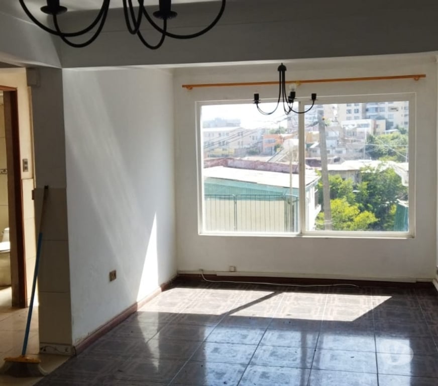 Bienes Raices Valparaíso Valparaíso - Fotos de CASA DOS PISOS CERRO ESPERANZA VALPARAISO