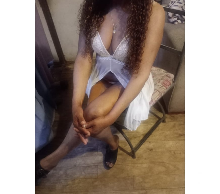Escort Cautín Villarrica - Fotos de Ven a verme 💋 y disfruta de una fogosa madurita