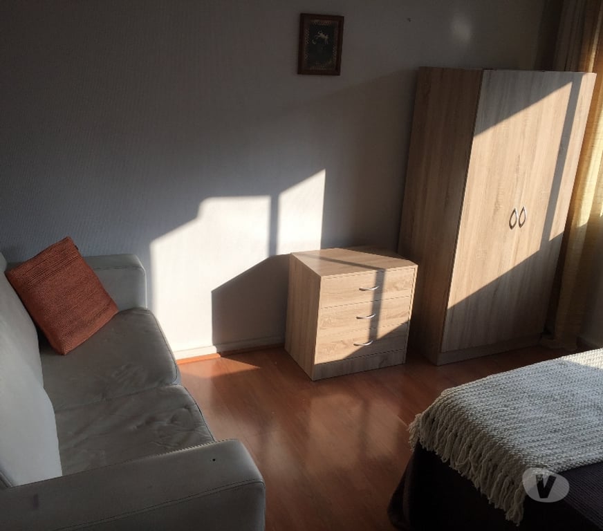 Arriendo de piezas Santiago Providencia - Fotos de AMPLIO DORMITORIO AMOBLADO A PASOS METRO PEDRO DE VALDIVIA