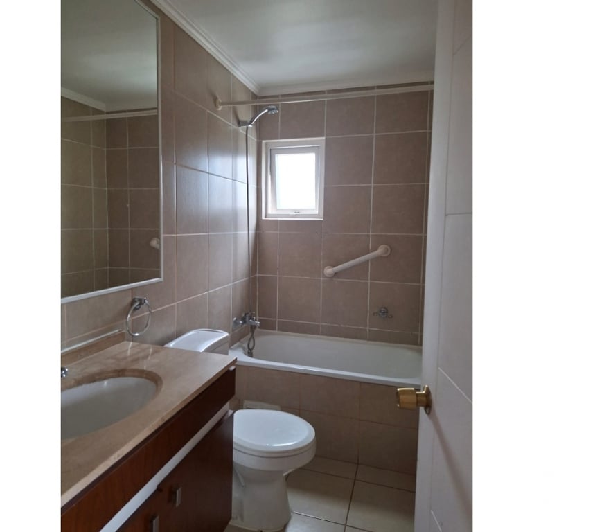 Arriendos Valparaíso Concón - Fotos de Excelente amplio Depto Año corrido