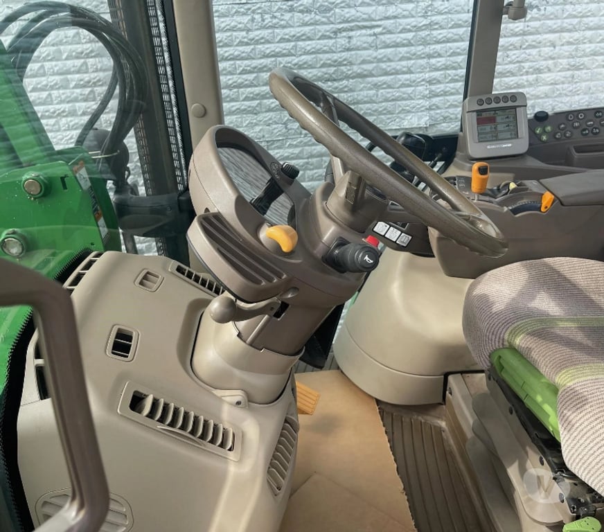 Fertilizadoras Usadas Isla de Pascua Isla de Pascua - Fotos de Tractor John Deere 6430 con cargador