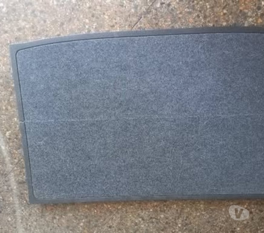 Accesorios para Autos Santiago Santiago - Fotos de Cubre piso rueda repuesto Subaru Legacy Outback impecable.