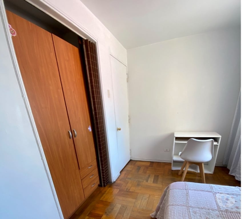Arriendo de piezas Santiago Providencia - Fotos de Se arrienda pieza amoblada a pasos de metro Los Leones