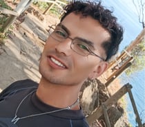 Disponible a tus deseos