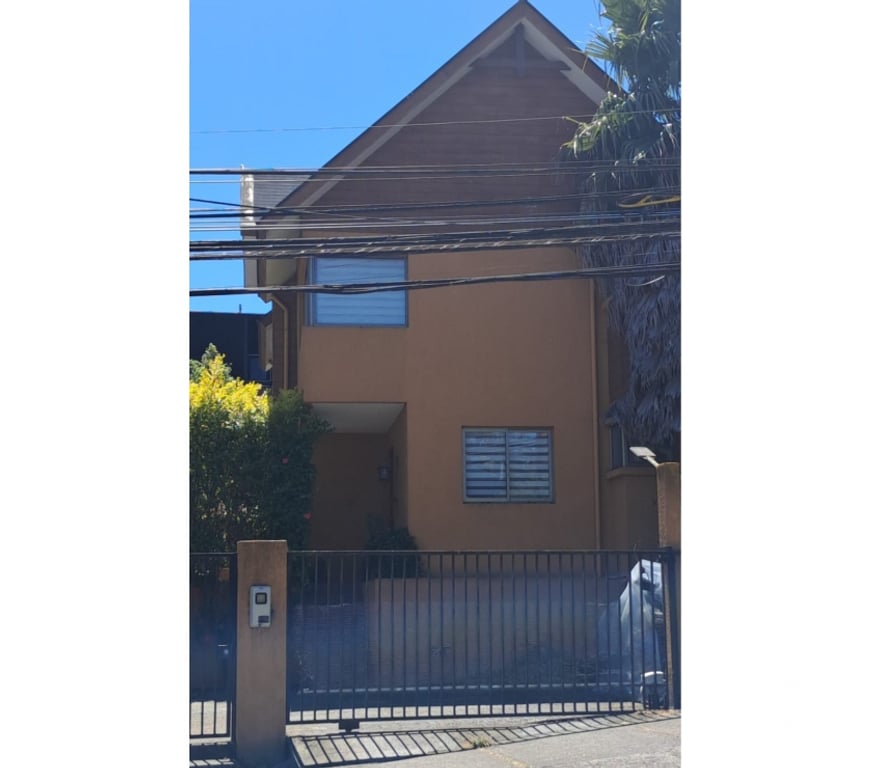 Bienes Raices Concepción San Pedro de la Paz - Fotos de Estupenda propiedad andalué, 2 pisos mas mansarda