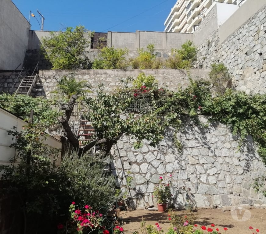 Bienes Raices Valparaíso Viña del Mar - Fotos de CASA DE DOS PISOS PAREO SIMPLE SECTOR RECREO VIÑA DEL MAR