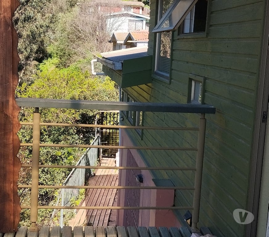 Bienes Raices Valparaíso Viña del Mar - Fotos de CASA AMPLIO TERRENO EN AGUA SANTA VIÑA DEL MAR