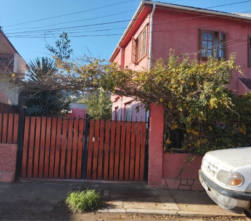 Bienes Raices Valparaíso Viña del Mar - Fotos de CASA SOLIDA UN PISO INDEPENDIENTE VILLA HERMOSA