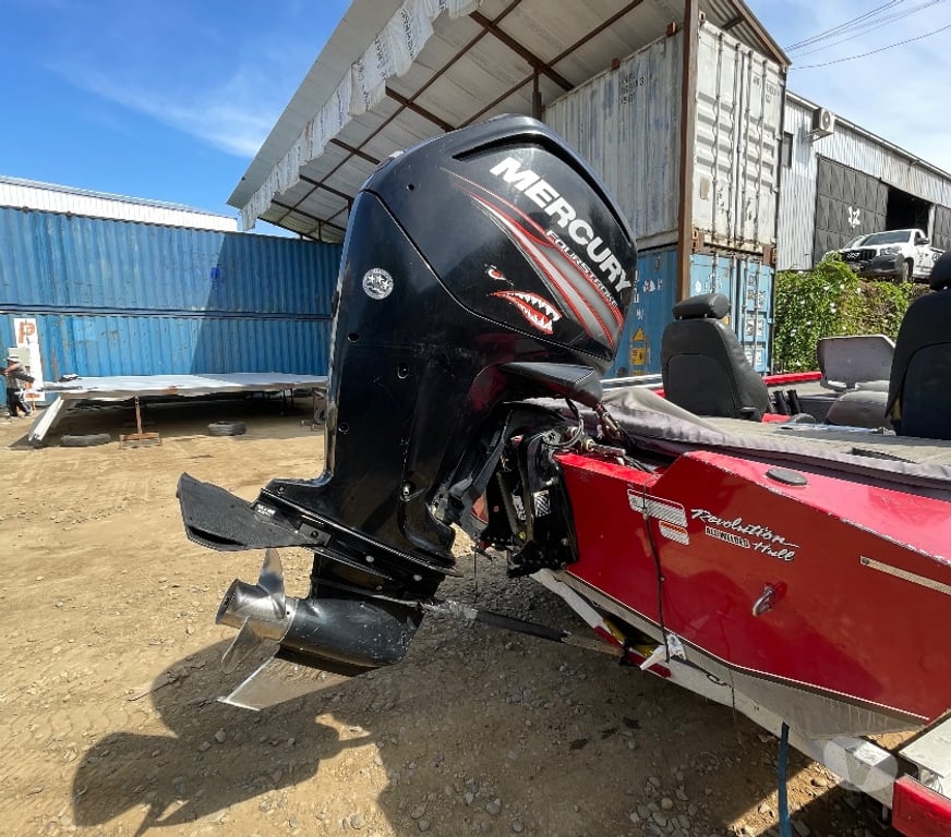 Embarcaciones Cautín Padre Las Casa - Fotos de Bote tracker americano 175txw