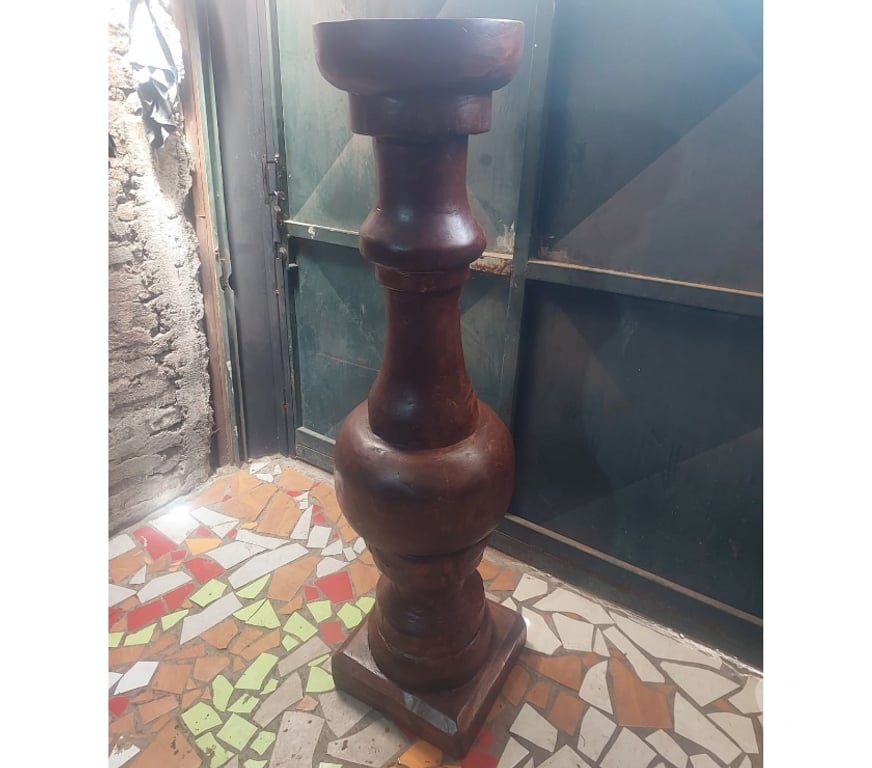 Muebles Santiago La Pintana - Fotos de Venta de mesa de centro rústica y tótem de madera 1.60cm.