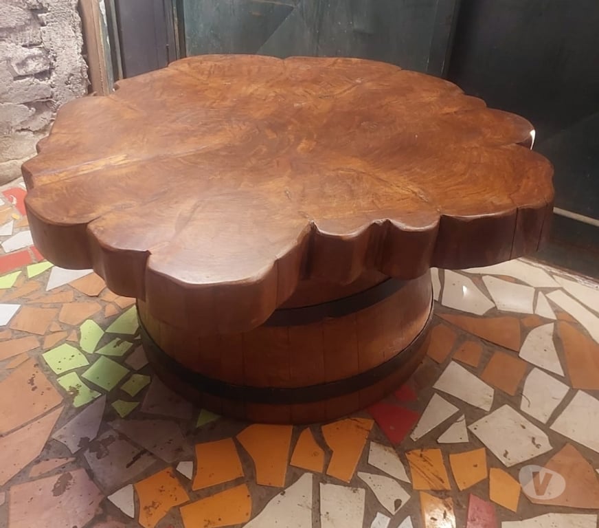 Muebles Santiago La Pintana - Fotos de Venta de mesa de centro rústica y tótem de madera 1.60cm.