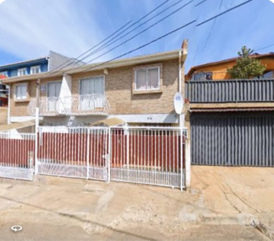 Bienes Raices Valparaíso Viña del Mar - Fotos de Propiedad con 2 casas Sólidas Independientes