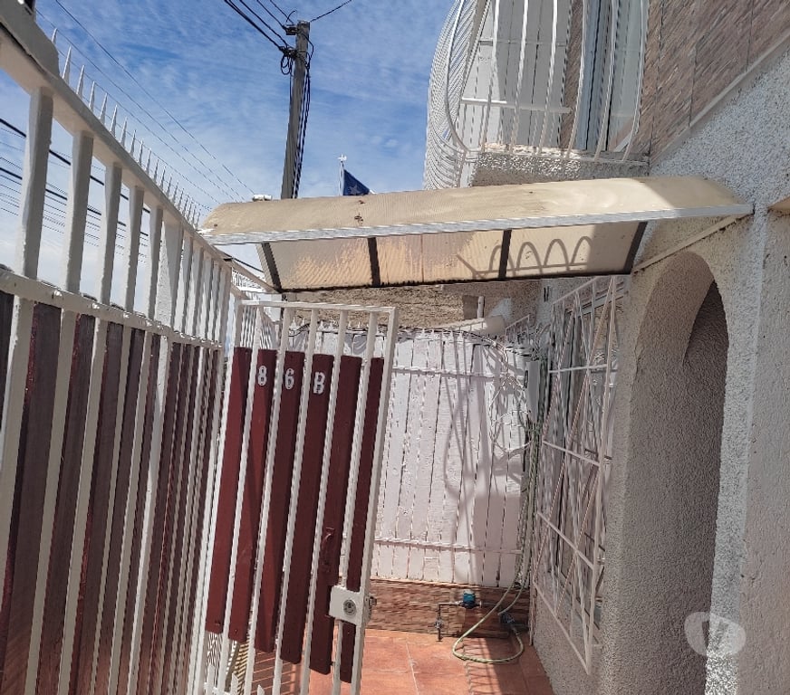 Bienes Raices Valparaíso Viña del Mar - Fotos de Propiedad con 2 casas Sólidas Independientes