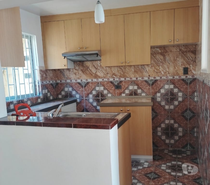 Bienes Raices Valparaíso Viña del Mar - Fotos de Propiedad con 2 casas Sólidas Independientes