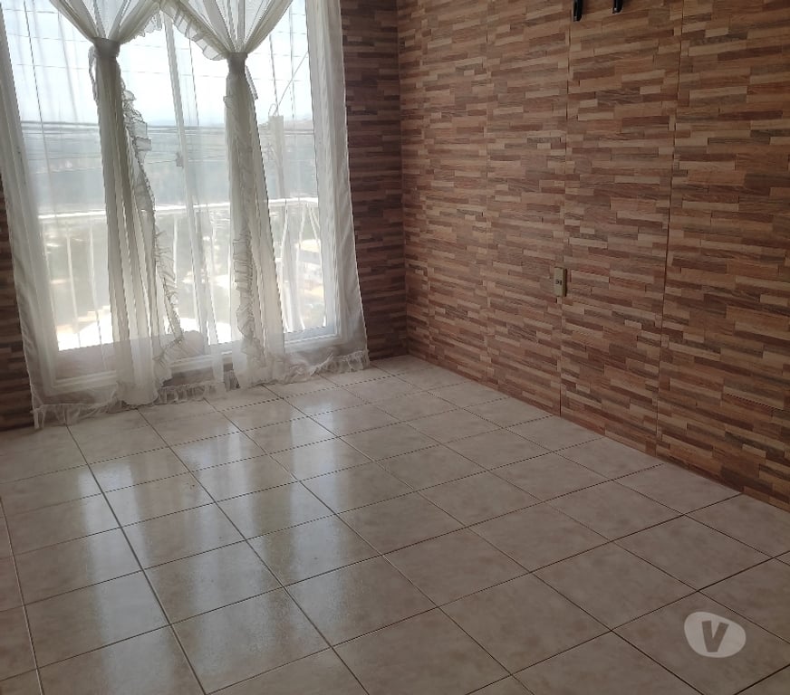 Bienes Raices Valparaíso Viña del Mar - Fotos de Propiedad con 2 casas Sólidas Independientes