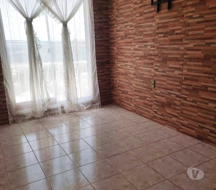 Bienes Raices Valparaíso Viña del Mar - Fotos de Propiedad Sólidas con 2 casas Independientes