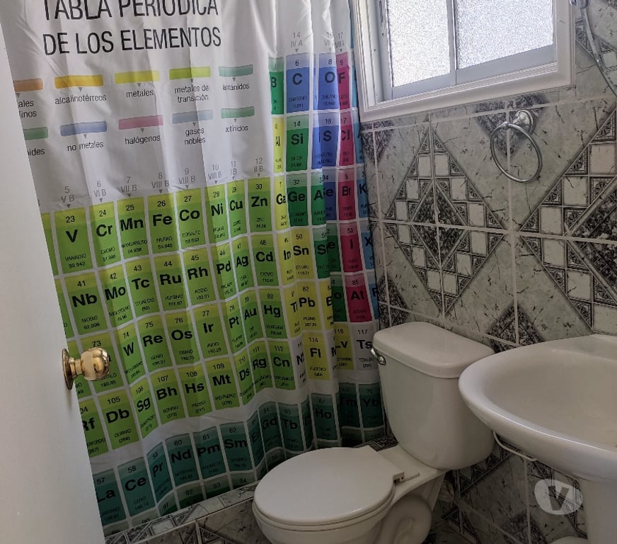 Bienes Raices Valparaíso Viña del Mar - Fotos de Propiedad Sólidas con 2 casas Independientes