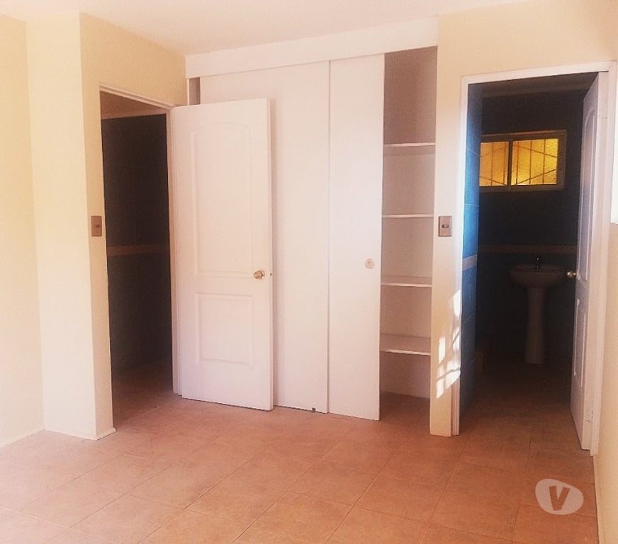 Bienes Raices Valparaíso Valparaíso - Fotos de CASA AMPLIA DOS PISOS SOLIDA VILLA RAPA NUI VALPARAISO